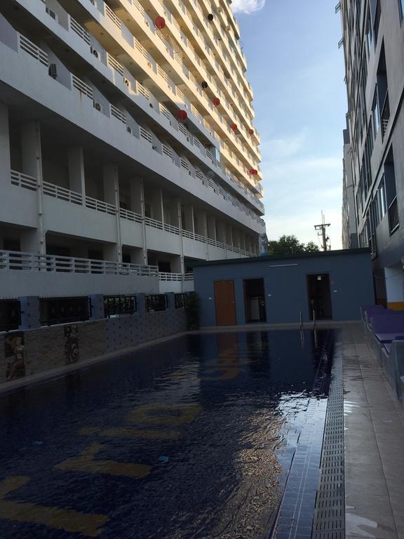 Trio Gems Condo Bãi biển Jomtien Ngoại thất bức ảnh