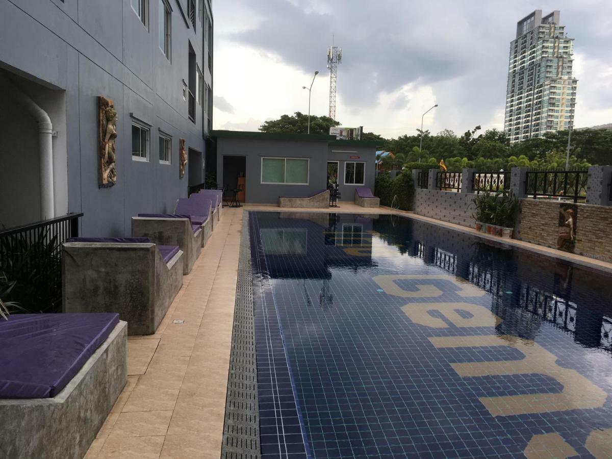 Trio Gems Condo Bãi biển Jomtien Ngoại thất bức ảnh