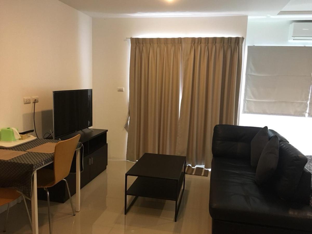 Trio Gems Condo Bãi biển Jomtien Ngoại thất bức ảnh